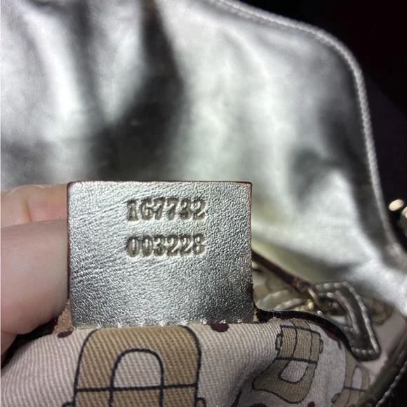 Gucci Britt Tassel Flap Bag Guccissima Metallic Gold w Tassel, dust bag and box - Picture 9 of 16